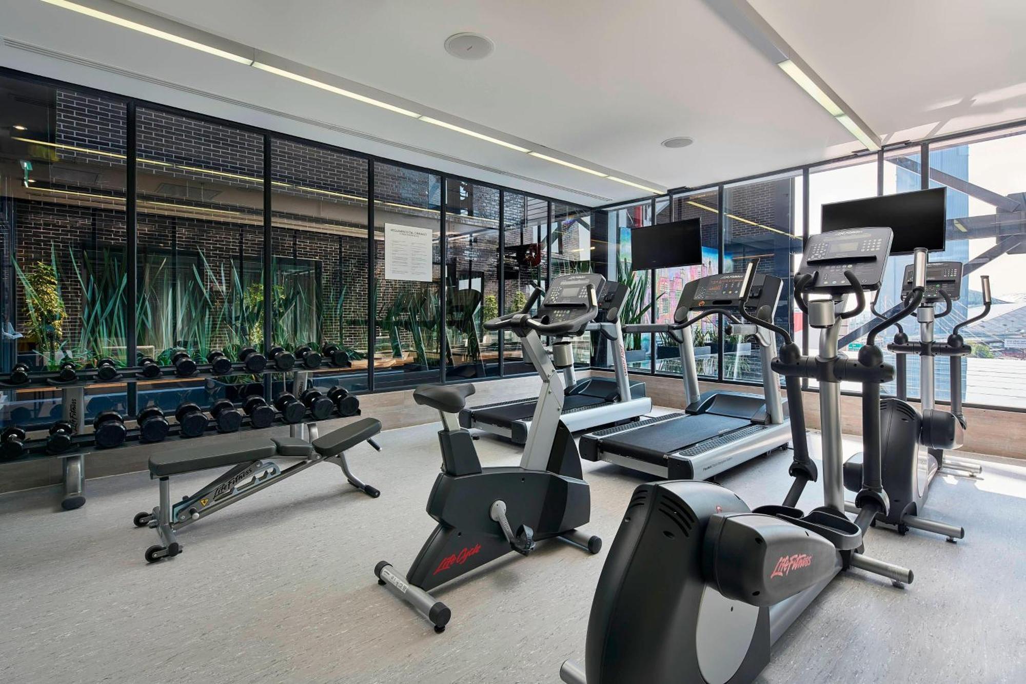 Courtyard By Marriott Mexico City Toreo Exterior photo