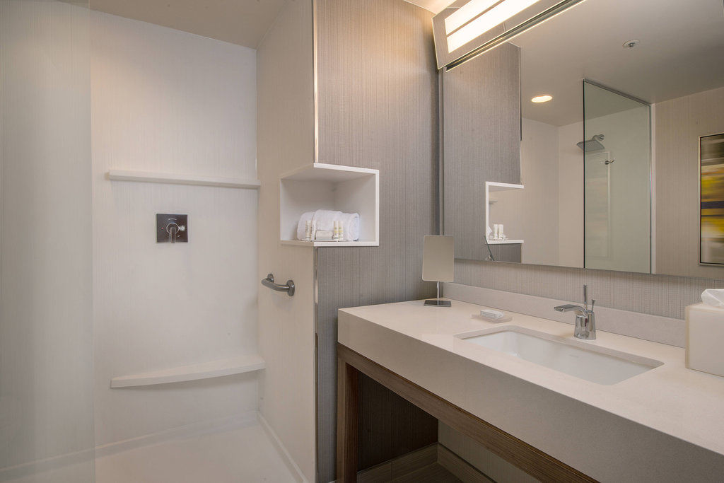Courtyard By Marriott Mexico City Toreo Exterior photo